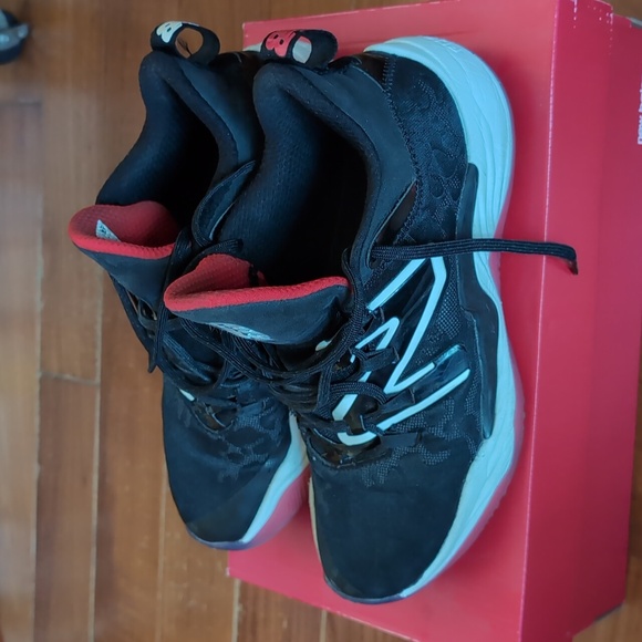 New Balance Two Way V3 Windy City Men's 8 D Basketball Shoes Sneakers BB2WYBK3 - Picture 4 of 8